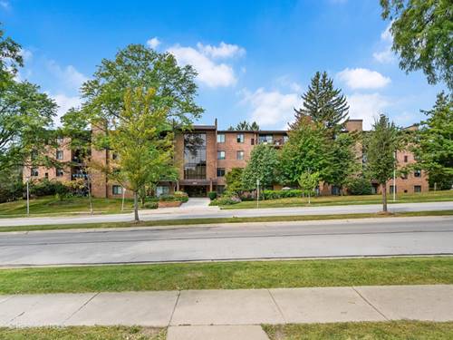 7510 Farmingdale Unit 208, Darien, IL 60561