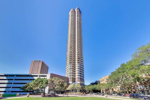 3660 N Lake Shore Unit 2204, Chicago, IL 60613