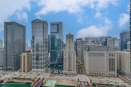 345 N Lasalle Unit 3905, Chicago, IL 60654