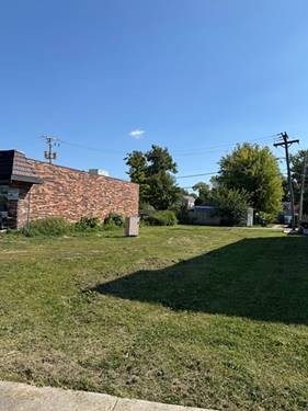 8911 Burlington, Brookfield, IL 60513