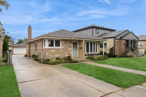 8032 N Wisner, Niles, IL 60714