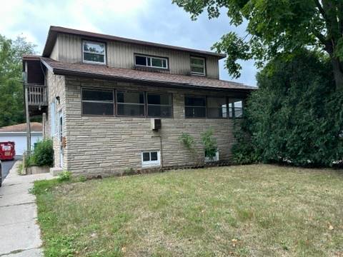 3220 Emmaus, Zion, IL 60099