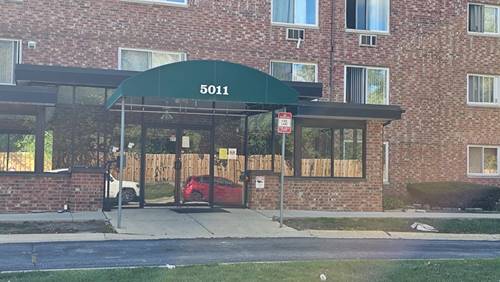 5011 Valley Unit 305, Streamwood, IL 60107