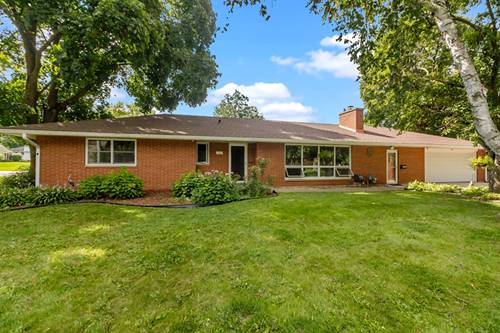 430 Laurel, Woodstock, IL 60098