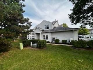112 S Barton Unit 112, Batavia, IL 60510