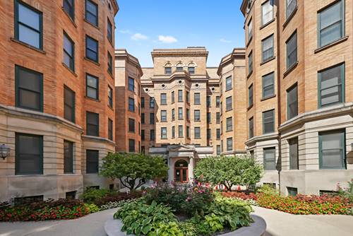 550 W Surf Unit 208, Chicago, IL 60657