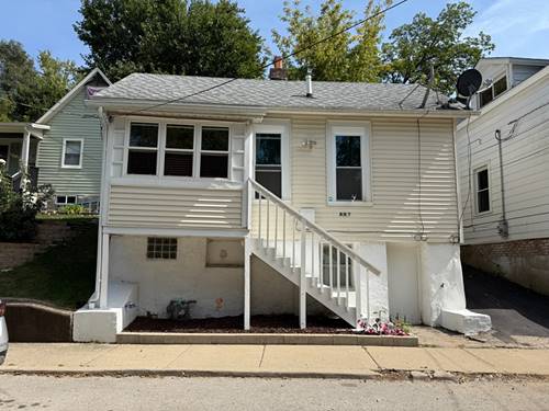 661 Wellington, Elgin, IL 60120
