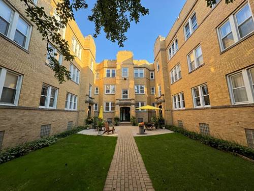 1336 W Estes Unit 1N, Chicago, IL 60626