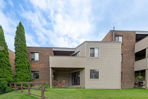 1840 W Highland Unit E-104, Elgin, IL 60123
