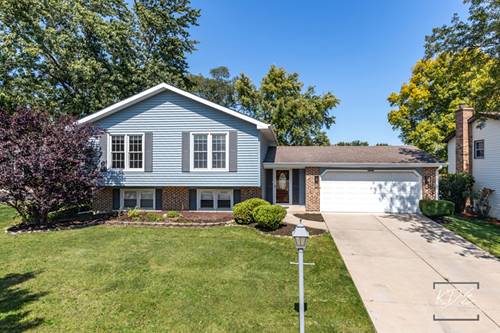 23W468 Moraine, Naperville, IL 60540