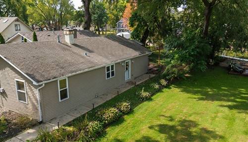 39450 N Circle, Antioch, IL 60002