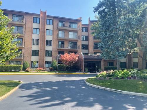 601 Lake Hinsdale Unit 301, Willowbrook, IL 60527