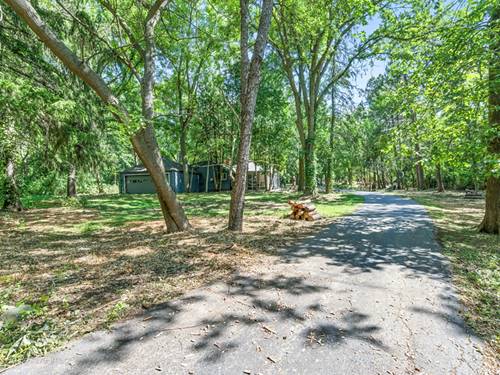 S639 Prince Crossing, West Chicago, IL 60185
