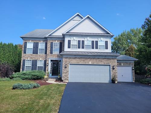 741 Regal, Algonquin, IL 60102