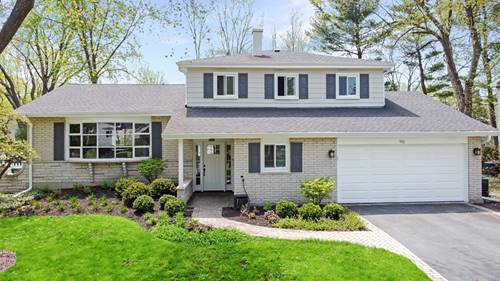 915 Fairlawn, Libertyville, IL 60048