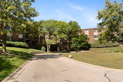 440 Raintree Unit 1D, Glen Ellyn, IL 60137
