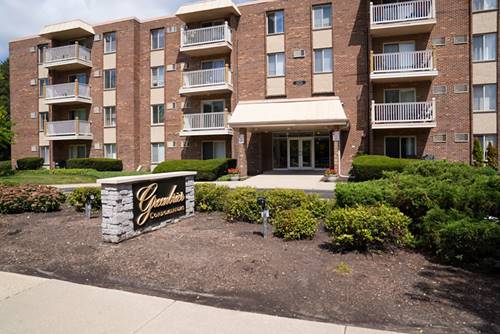 2411 N Kennicott Unit 2B, Arlington Heights, IL 60004