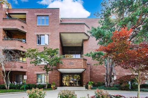 1601 Oakwood Unit 406, Highland Park, IL 60035