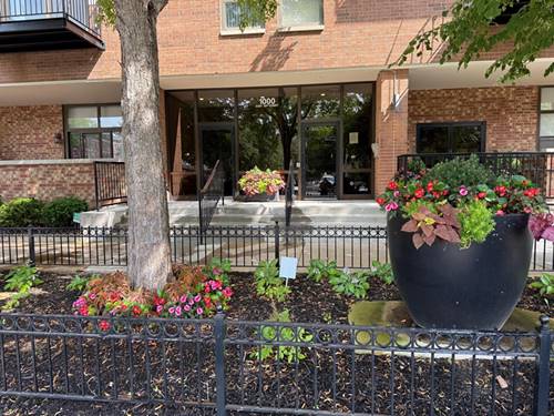 1000 E 53rd Unit 511, Chicago, IL 60615