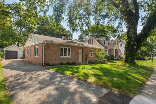 827 N Walnut, Arlington Heights, IL 60004