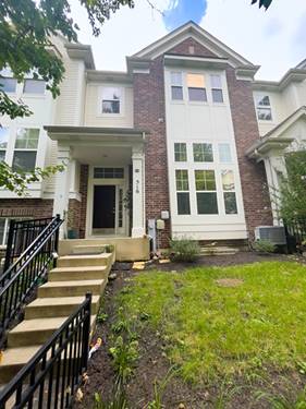 516 Grosvenor, Aurora, IL 60504