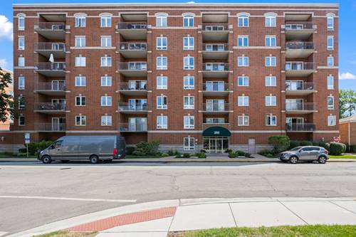395 Graceland Unit 207, Des Plaines, IL 60016
