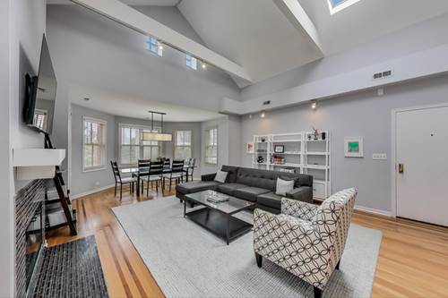 1862 N Halsted Unit 3N, Chicago, IL 60614