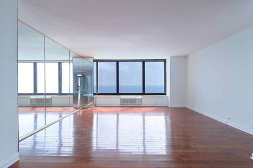 155 N Harbor Unit 5210, Chicago, IL 60601