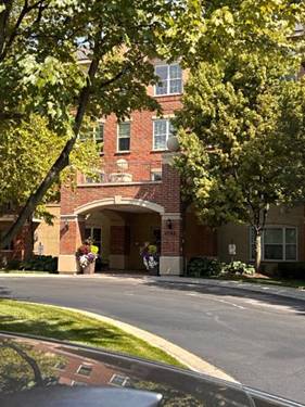 2700 Summit Unit 101, Glenview, IL 60025