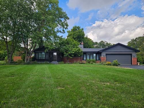 1418 W St James, Arlington Heights, IL 60005
