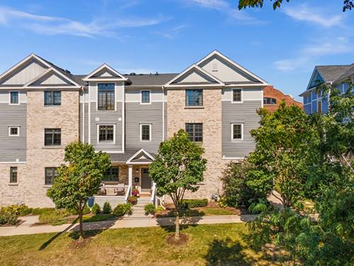530 Ohio, St. Charles, IL 60174