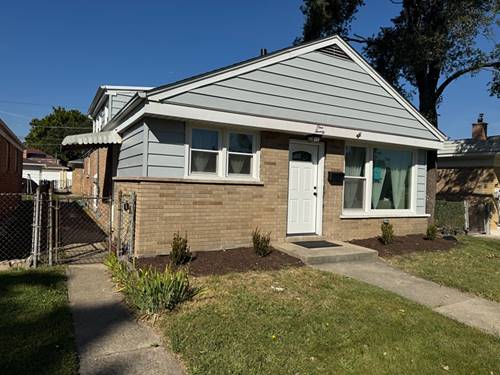 120 Hyde Park, Bellwood, IL 60104