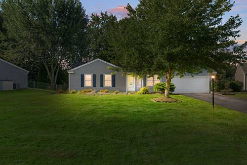 833 Dartmouth, Island Lake, IL 60042