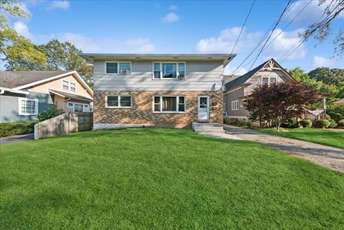 140 Newberry Unit A, Libertyville, IL 60048