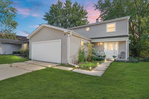 7 Woodmar, Streamwood, IL 60107