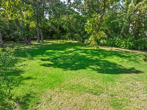 1504 Northwoods, Deerfield, IL 60015