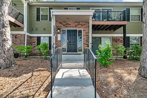 1332 Mc Dowell Unit 104, Naperville, IL 60563