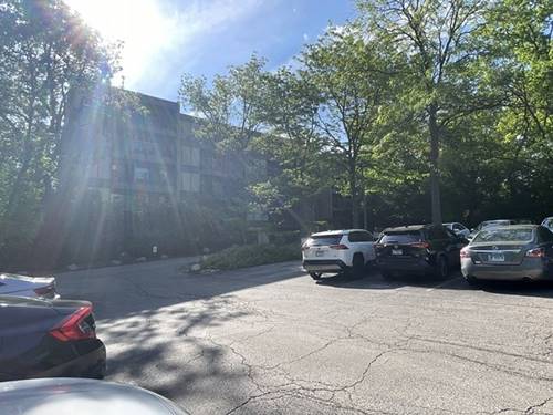 5900 Oakwood Unit 5L, Lisle, IL 60532