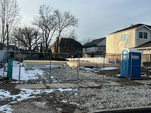 468 N Highland, Elmhurst, IL 60126