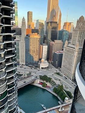 300 N State Unit 4607, Chicago, IL 60654