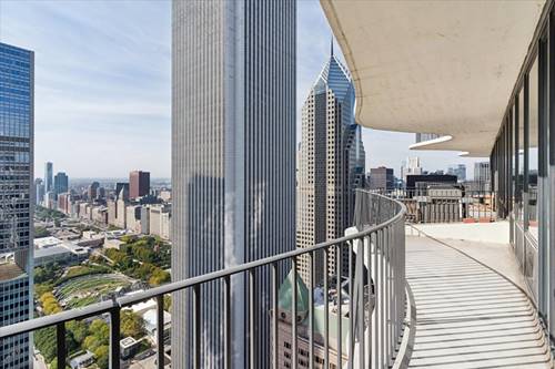 225 N Columbus Unit 5513, Chicago, IL 60601