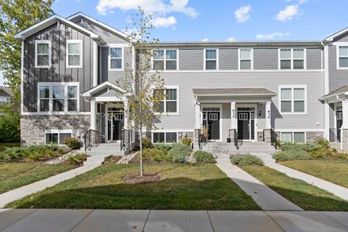 632 Wolverine, Aurora, IL 60502