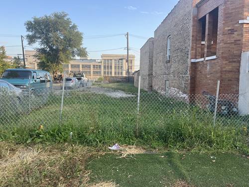 4004 W Grenshaw, Chicago, IL 60624