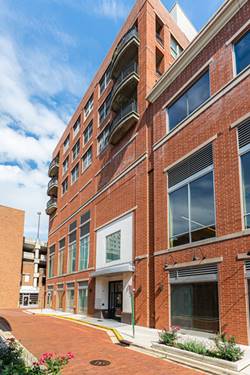 1124 Lake Unit 411, Oak Park, IL 60301