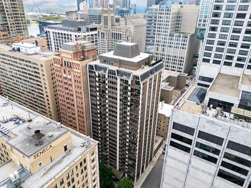 201 E Chestnut Unit 11E, Chicago, IL 60611