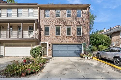 245 Stone Manor, Batavia, IL 60510