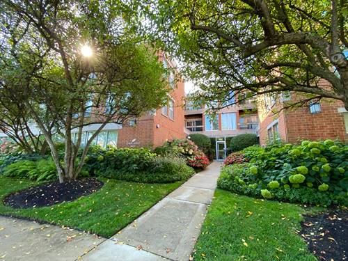1925 Lake Unit 318, Wilmette, IL 60091