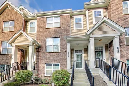 832 Center, Des Plaines, IL 60016