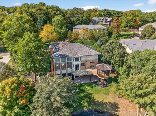 9427 Falling Waters, Burr Ridge, IL 60527