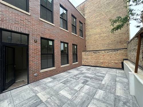 1810 N Wells Unit 204, Chicago, IL 60614